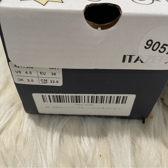 Boys Itazero Pacato Blue Loafer Slip son Size 4.5 US! - Picture 8 of 11